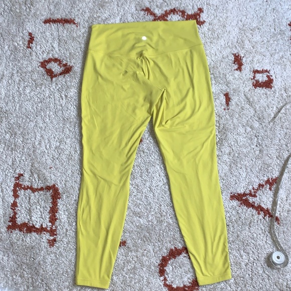 Lululemon-Sz 14- High Rise Double Lined Aligns- 28” Inseam- Soleil - Picture 4 of 14
